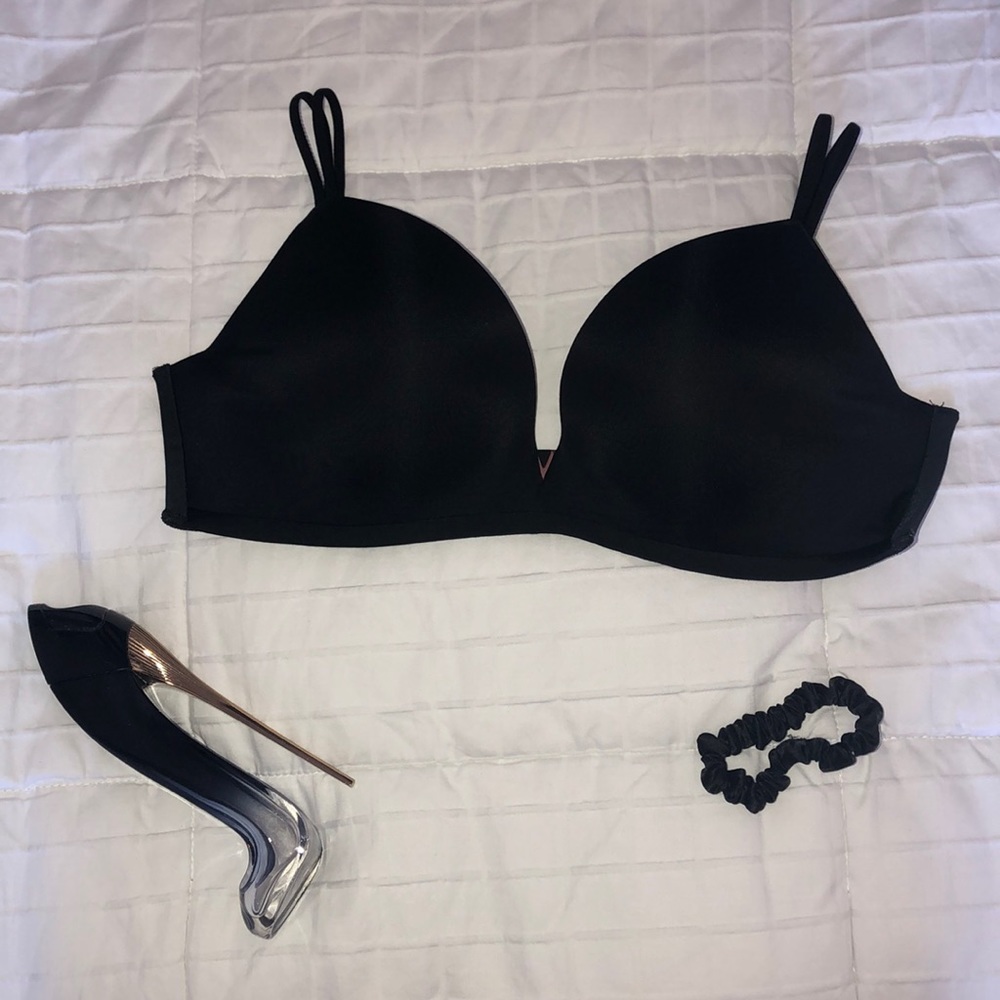 VS Wireless Padded black Bra